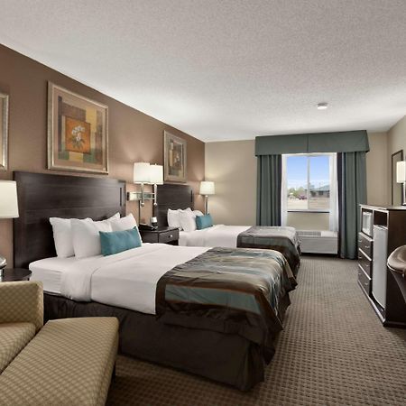 Hotel Wingate By Wyndham Pueblo Extérieur photo
