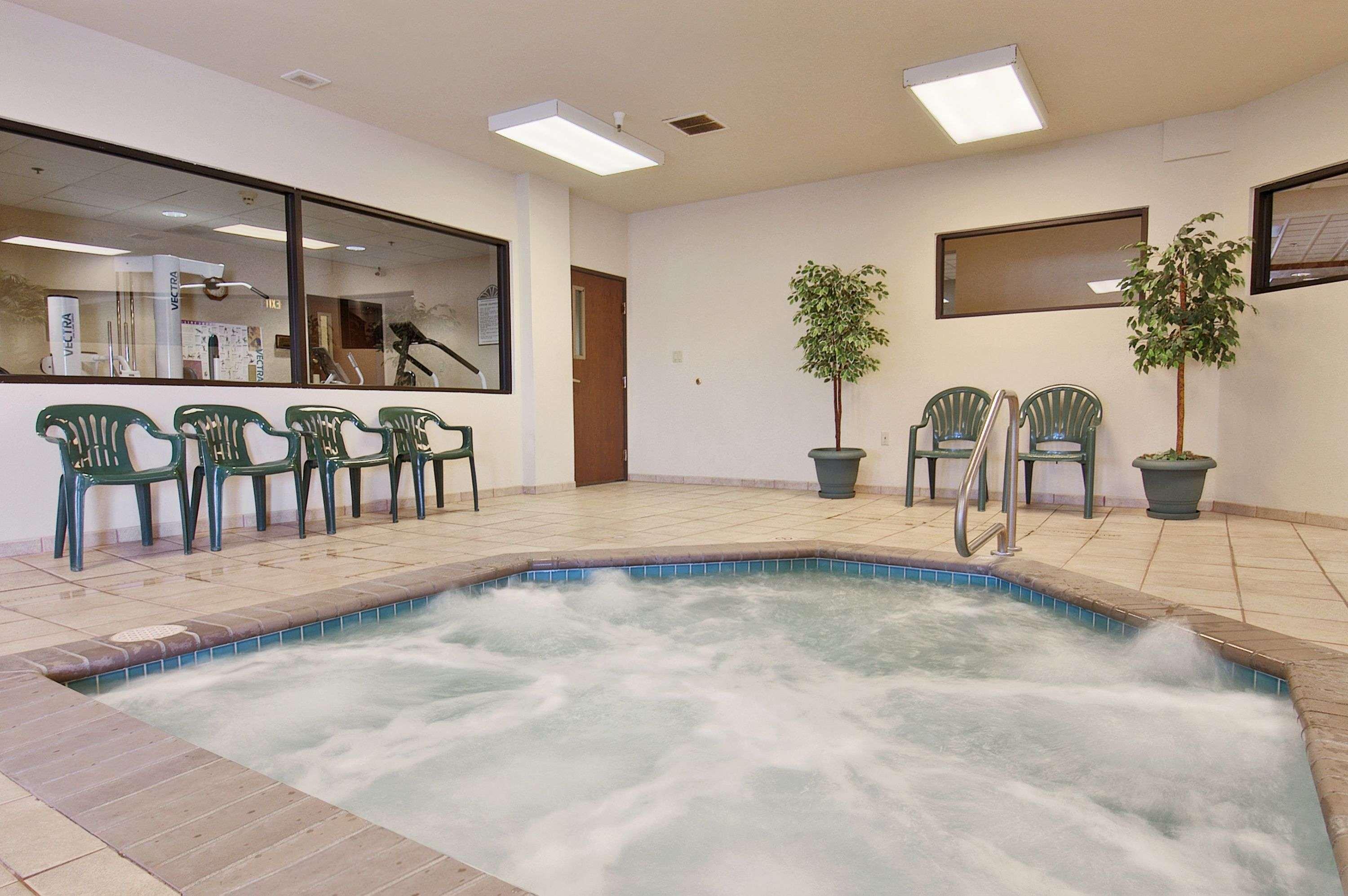 Hotel Wingate By Wyndham Pueblo Extérieur photo