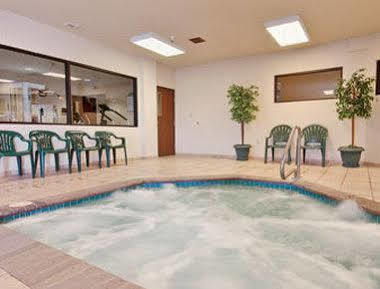 Hotel Wingate By Wyndham Pueblo Extérieur photo