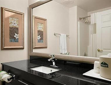 Hotel Wingate By Wyndham Pueblo Extérieur photo